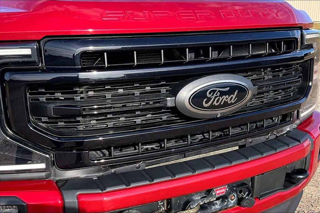 Certified 2022 Ford F350 Lariat w/ Black Appearance Package image 11