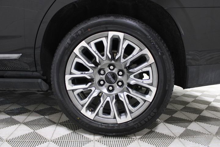 Used 2023 GMC Yukon Denali Ultimate image 50