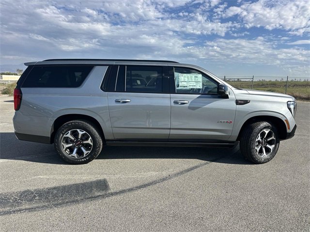 New 2026 GMC Yukon XL AT4 Ultimate image 3