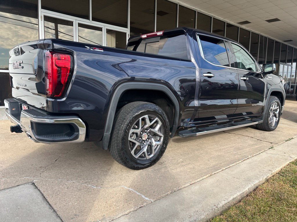 Used 2024 GMC Sierra 1500 SLT AWD/4WD image 7