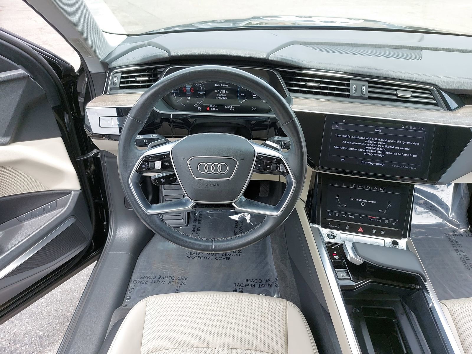 Used 2024 Audi Q8 e-tron Premium Plus w/ Premium Plus Package AWD/4WD image 16