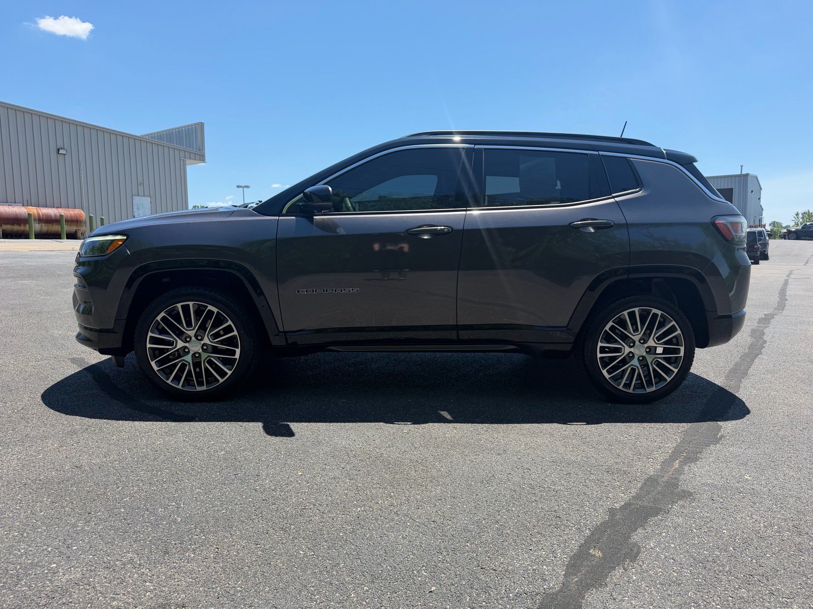 Used 2023 Jeep Compass Limited w/ Elite Group AWD/4WD image 11