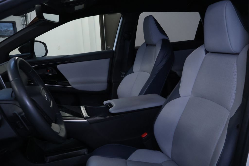 Used 2023 Subaru Solterra AWD image 15