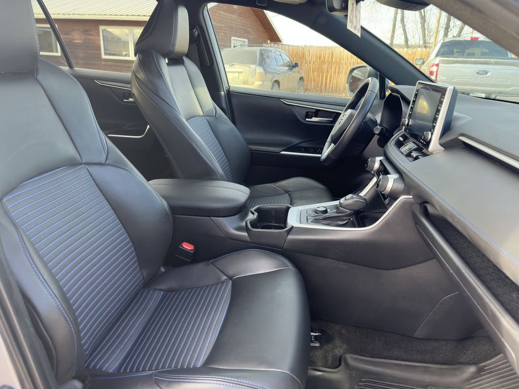 Used 2022 Toyota RAV4 XSE image 21