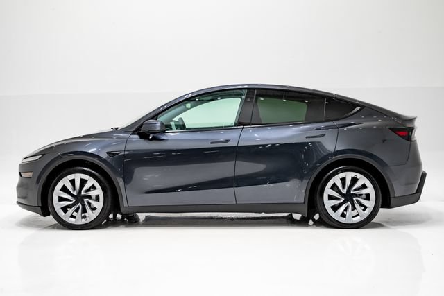 Used 2026 Tesla Model Y AWD image 24