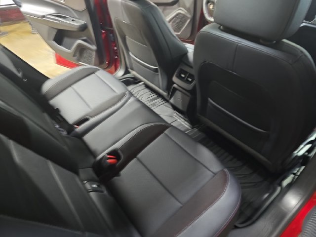 Used 2025 Chevrolet Equinox EV RS AWD/4WD image 13