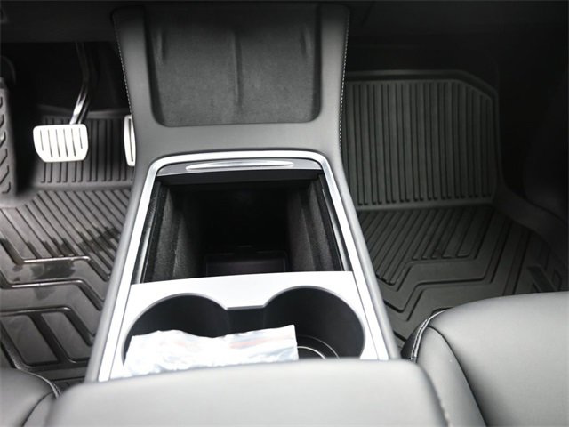 Used 2022 Tesla Model Y Performance image 12