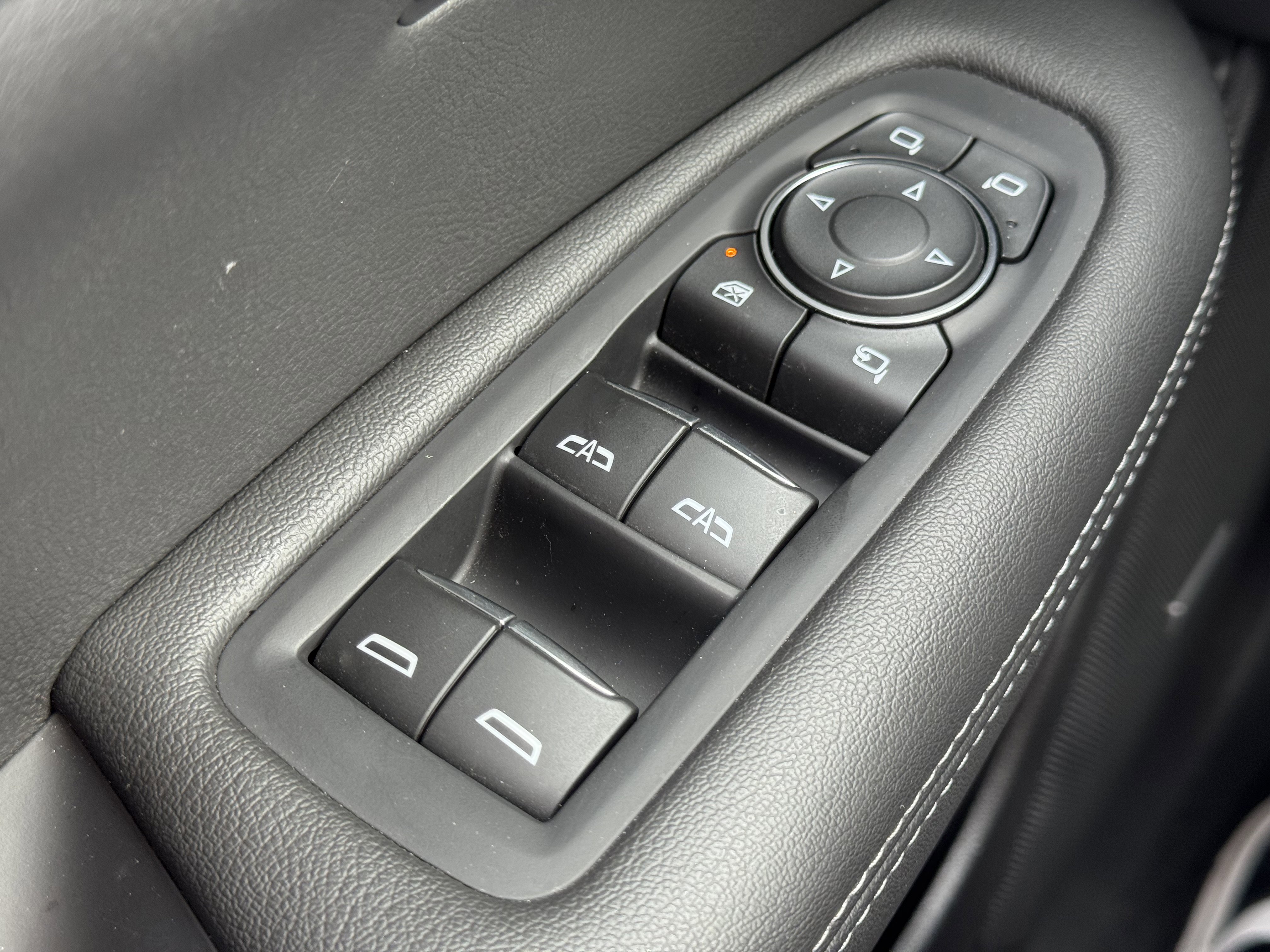 Certified 2024 Cadillac XT6 Premium Luxury image 32