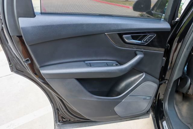 Used 2018 Audi Q7 3.0T Prestige w/ Prestige Package image 18