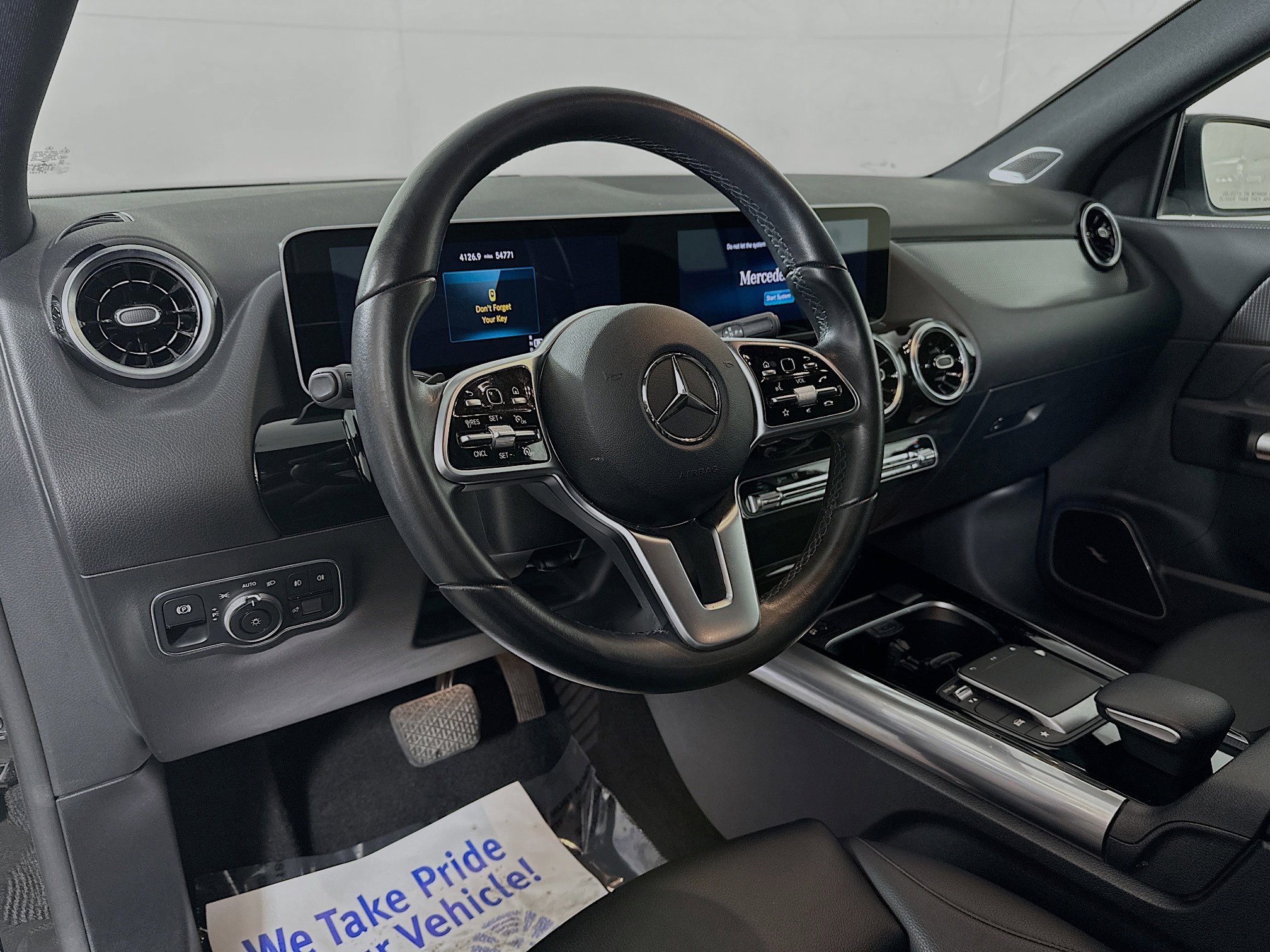 Used 2021 Mercedes-Benz GLA 250 4MATIC image 9