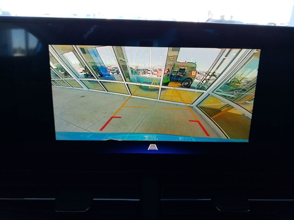 New 2026 Chevrolet Trax ACTIV w/ Sunroof Package image 17