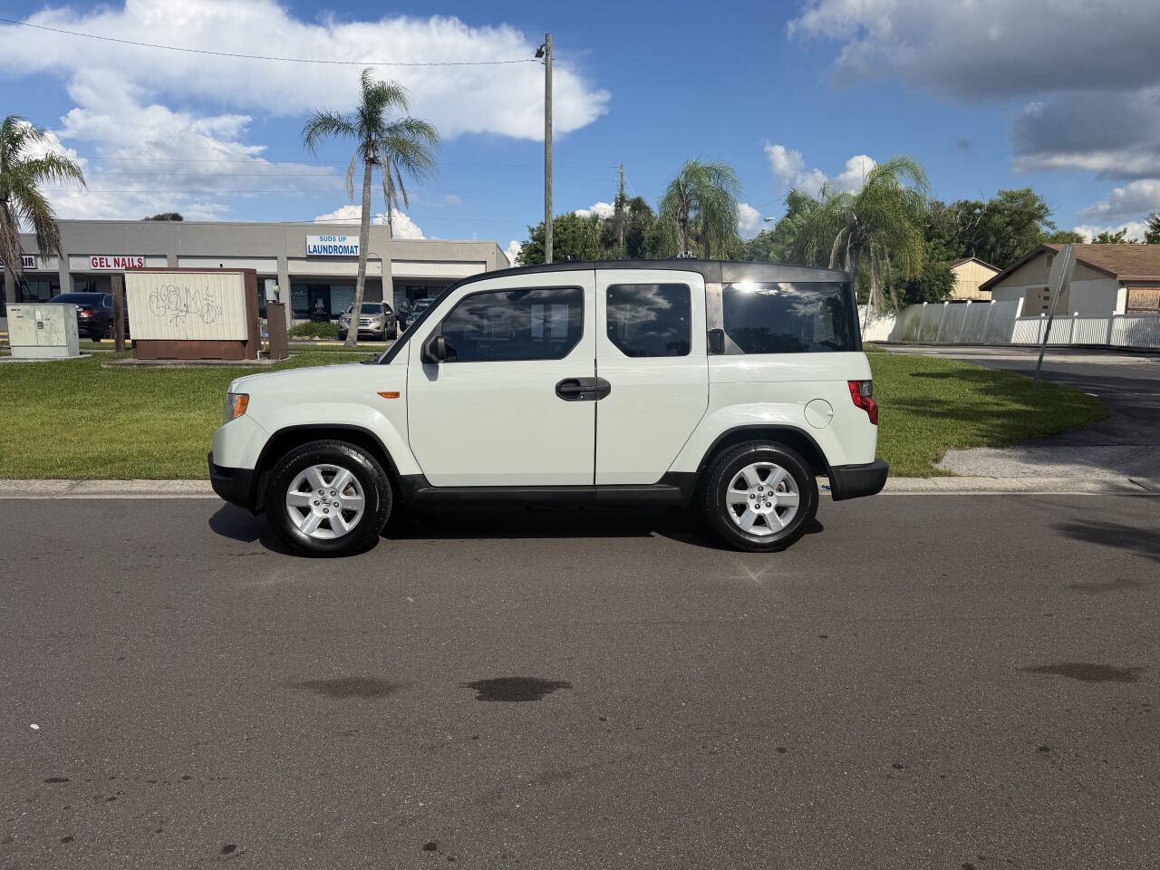 Used 2010 Honda Element EX image 4