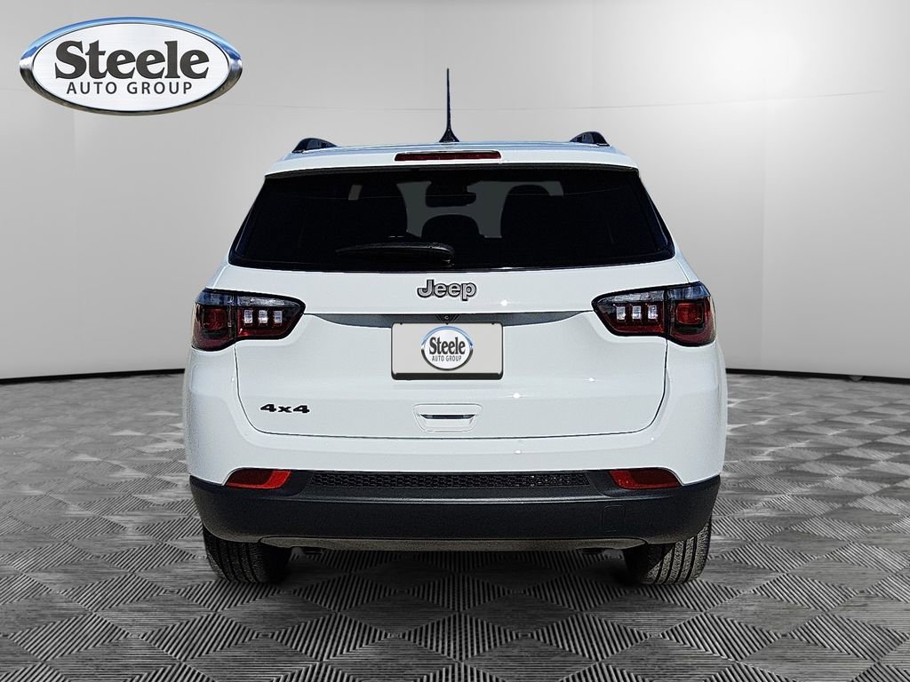 New 2026 Jeep Compass Latitude image 4