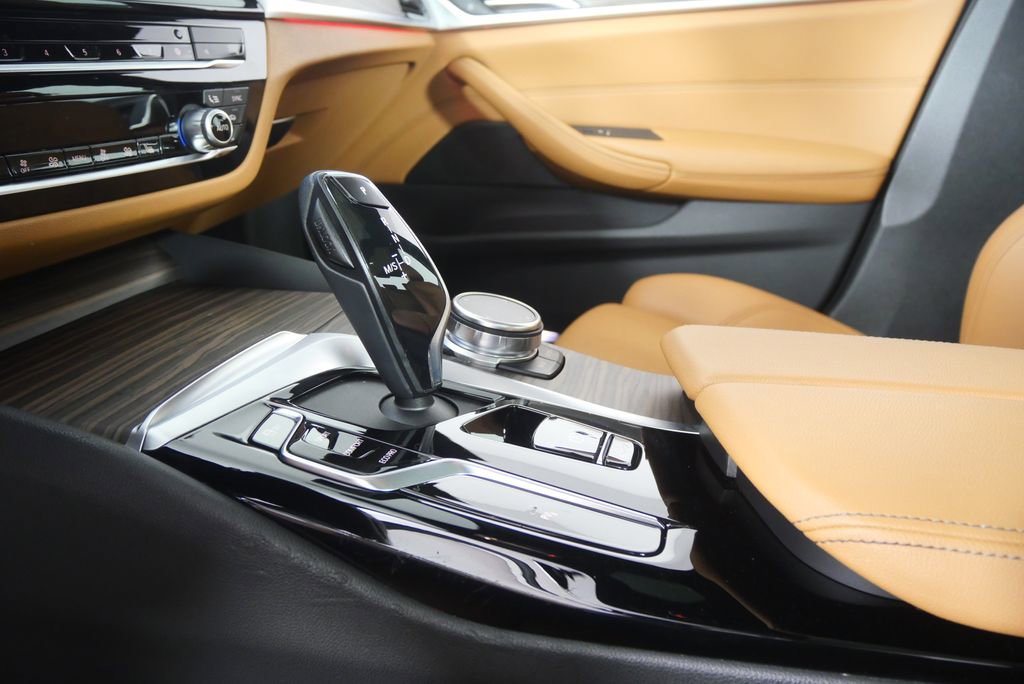 Certified 2023 BMW 530i RWD image 24