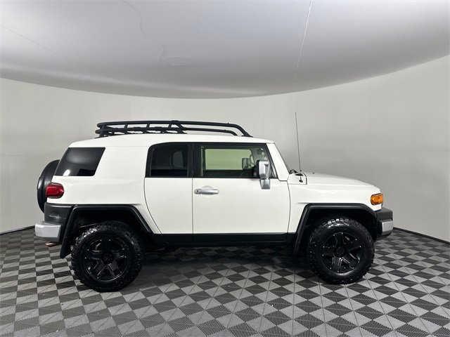 Used 2014 Toyota FJ Cruiser 4WD w/ Upgrade Package image 10