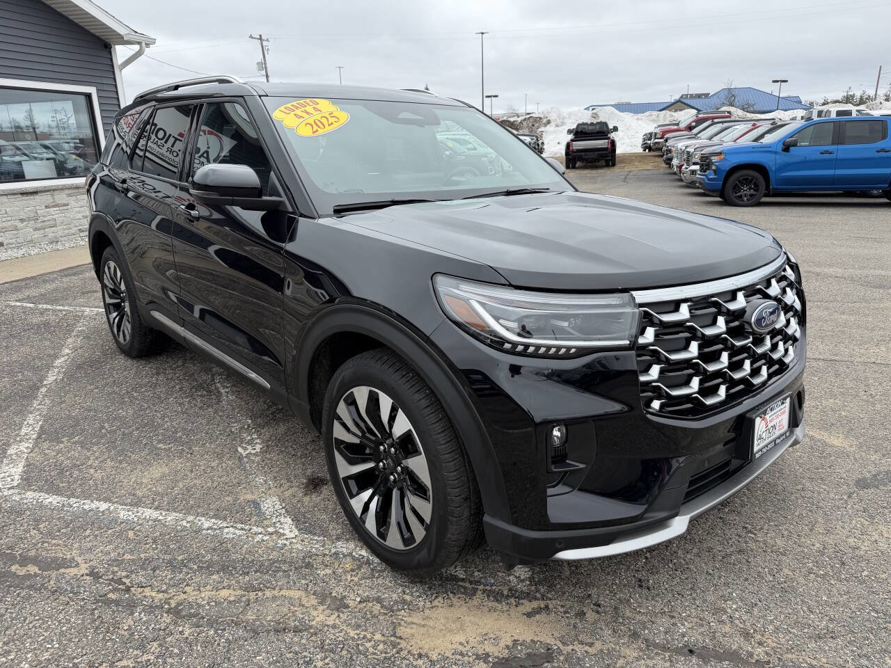 Used 2025 Ford Explorer Platinum w/ LUX Leather Package image 7