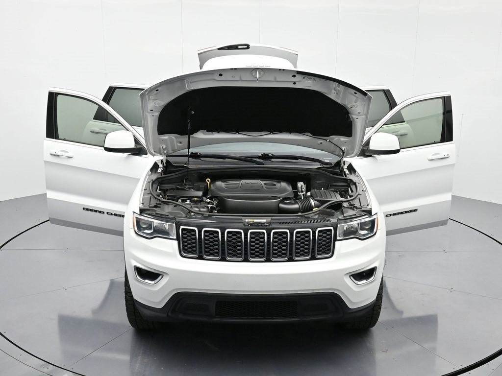 Used 2020 Jeep Grand Cherokee Laredo w/ Laredo X Package image 45
