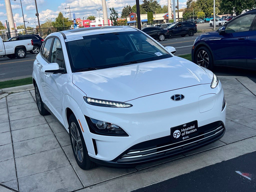 Certified 2023 Hyundai Kona SEL FWD image 7