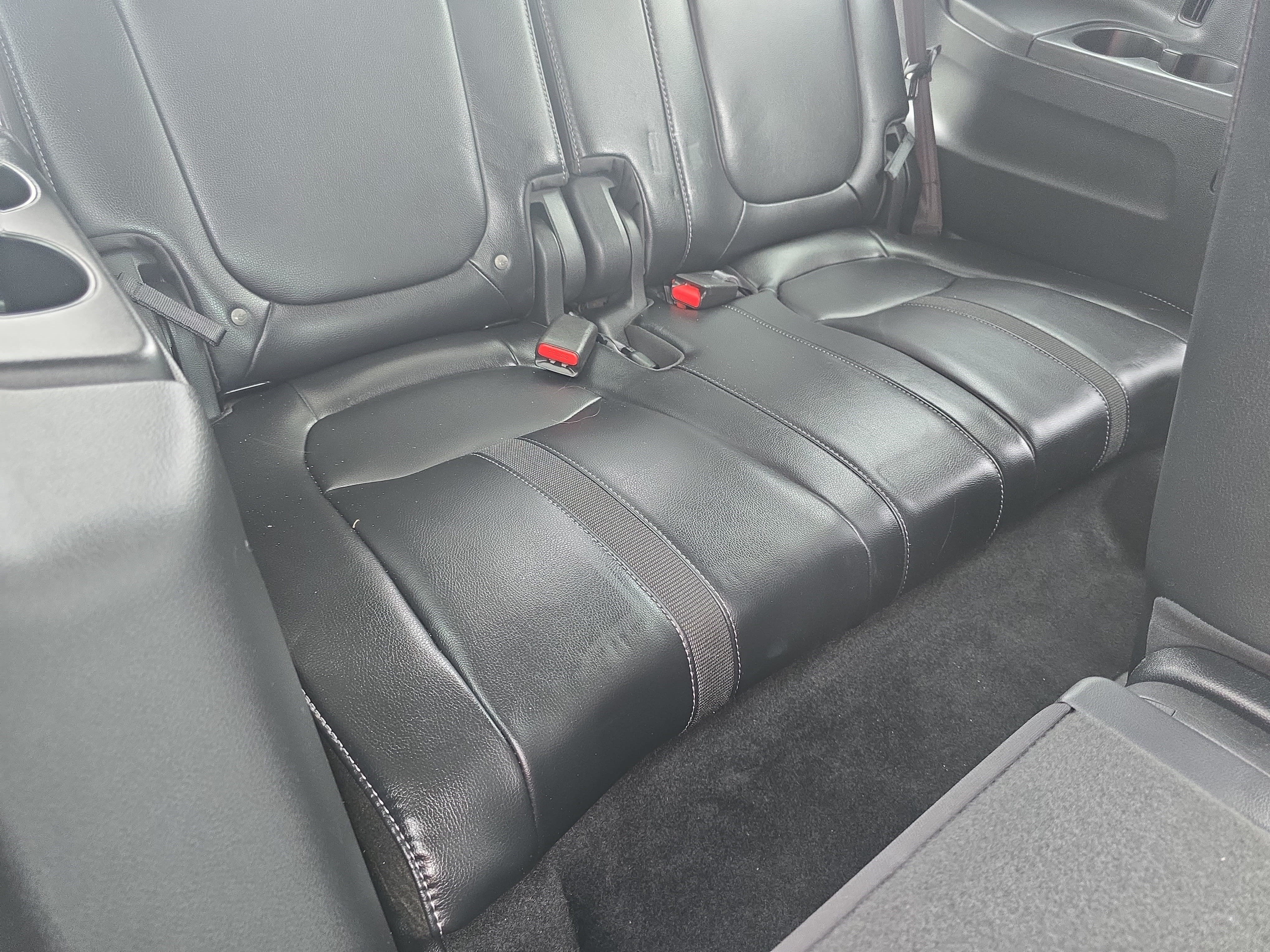Used 2025 Honda Pilot EX-L image 12