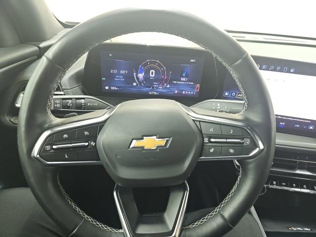 Used 2025 Chevrolet Traverse LT image 10