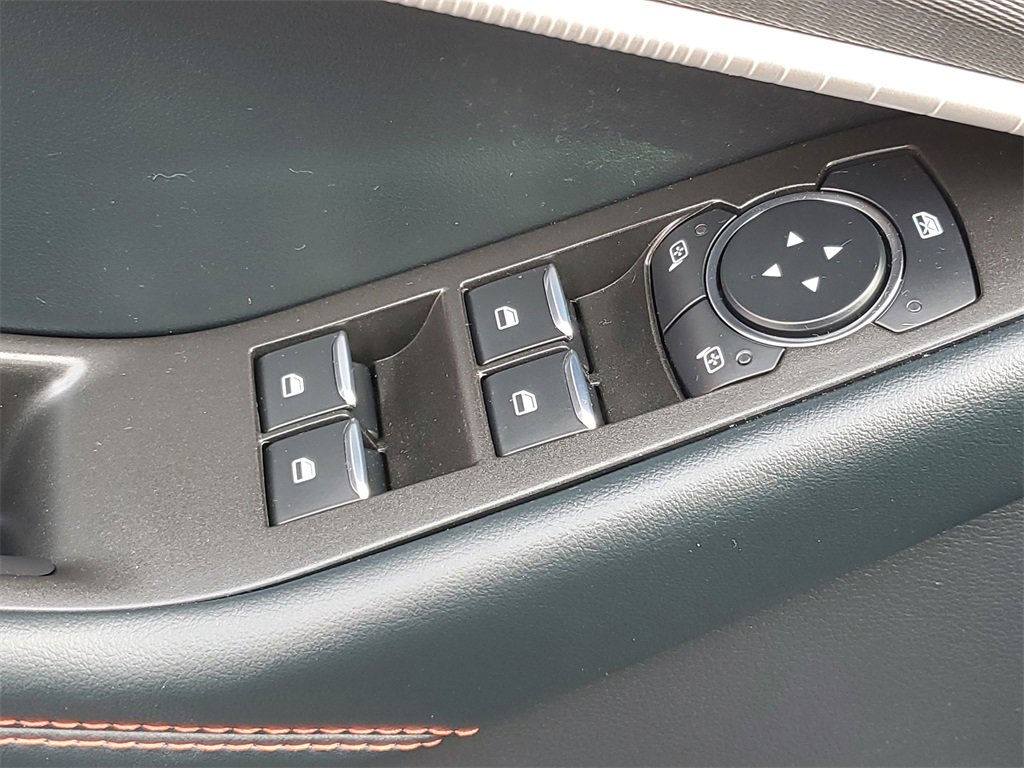 Used 2025 Ford Explorer ST-Line image 26