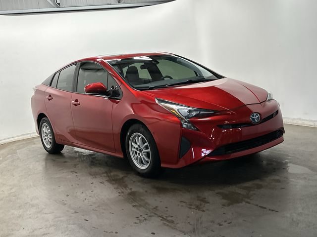 Used 2018 Toyota Prius Three w/ Advanced Technology Package image 32