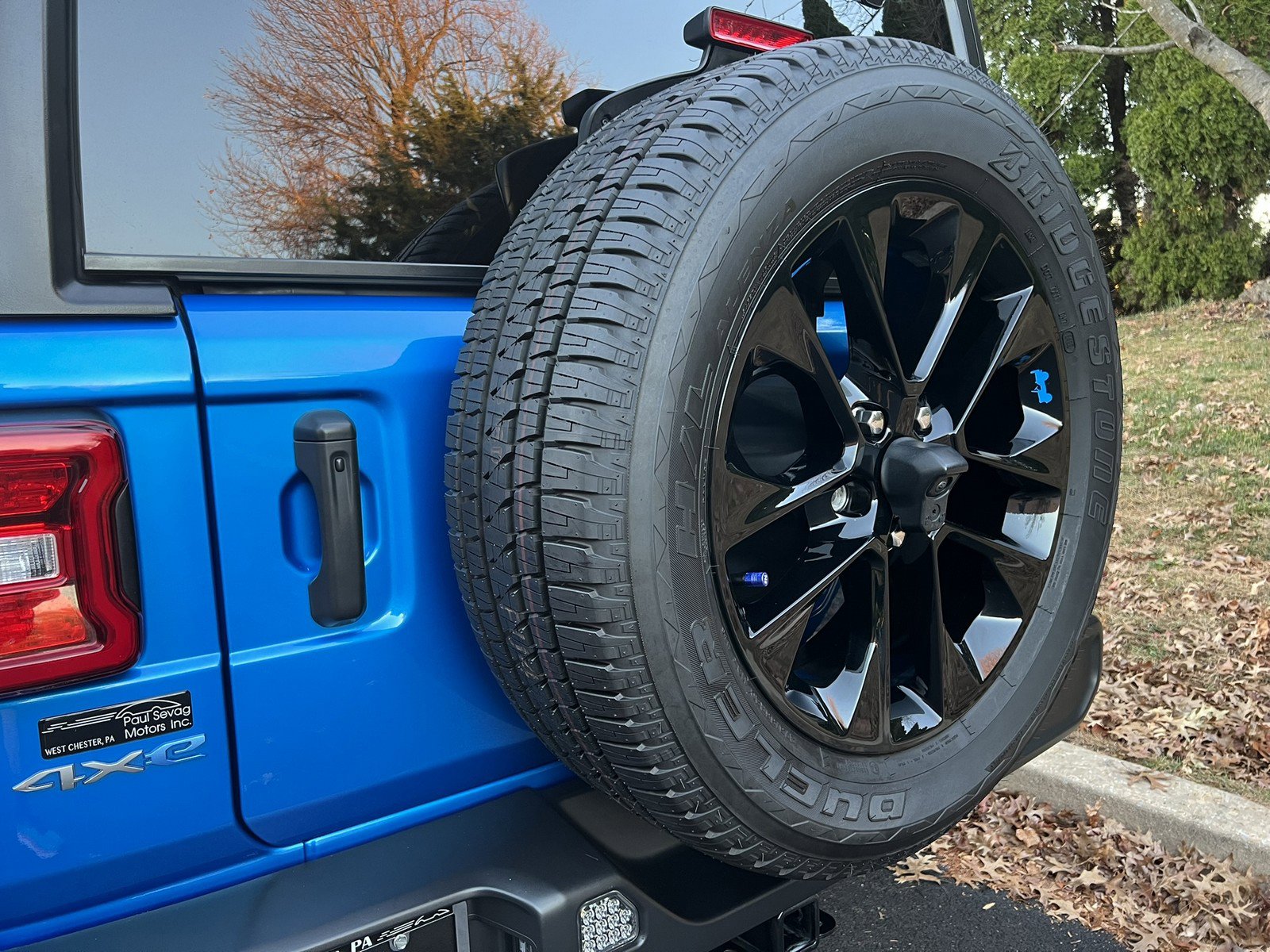 Used 2022 Jeep Wrangler Unlimited Sahara w/ Cold Weather Group image 71