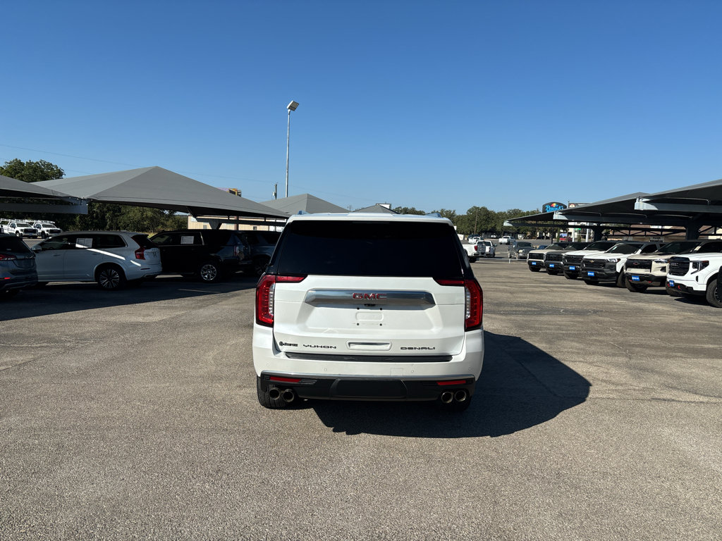 Certified 2024 GMC Yukon XL Denali w/ Advanced Technology Package AWD/4WD image 6