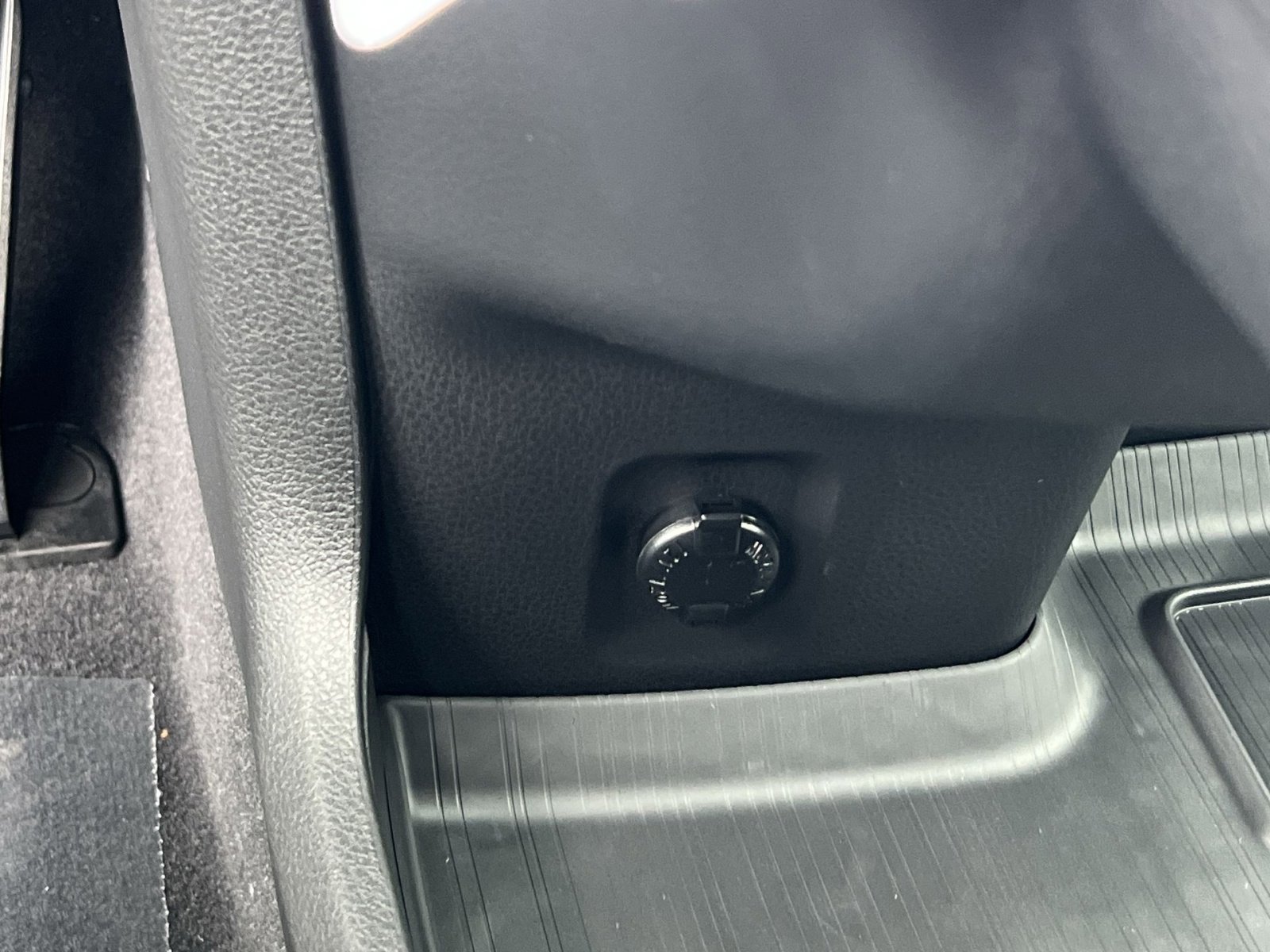 New 2026 Toyota Sienna Limited image 26