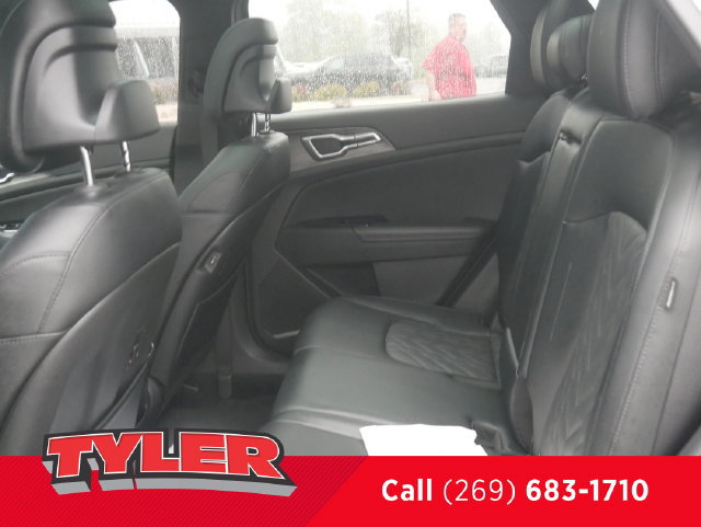 Used 2024 Kia Sportage X-Line w/ X-Line Premium Package AWD/4WD image 42