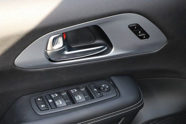 New 2026 Chrysler Pacifica Limited w/ S Appearance Package image 17