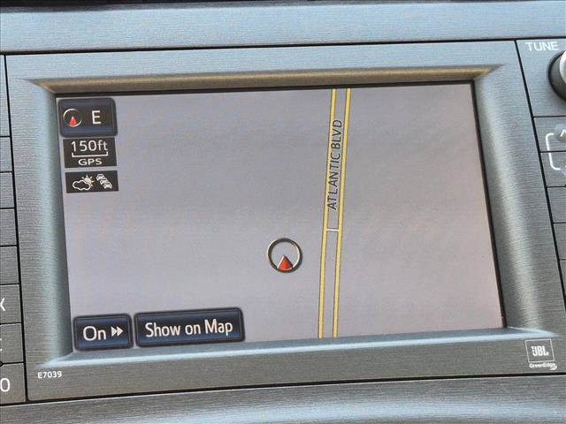 Used 2013 Toyota Prius Four w/ Deluxe Solar Roof Pkg FWD image 9