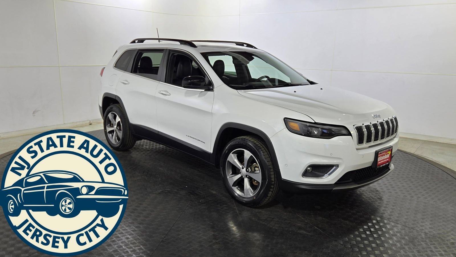 Used 2022 Jeep Cherokee Limited AWD/4WD image 1