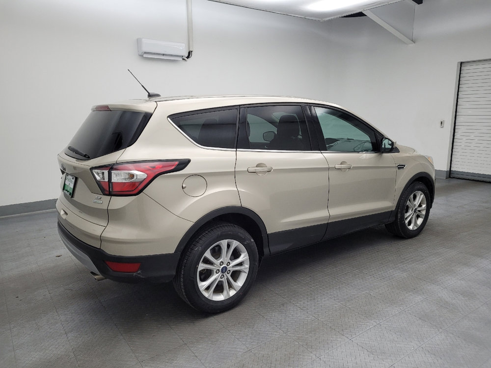 Used 2017 Ford Escape SE FWD image 10