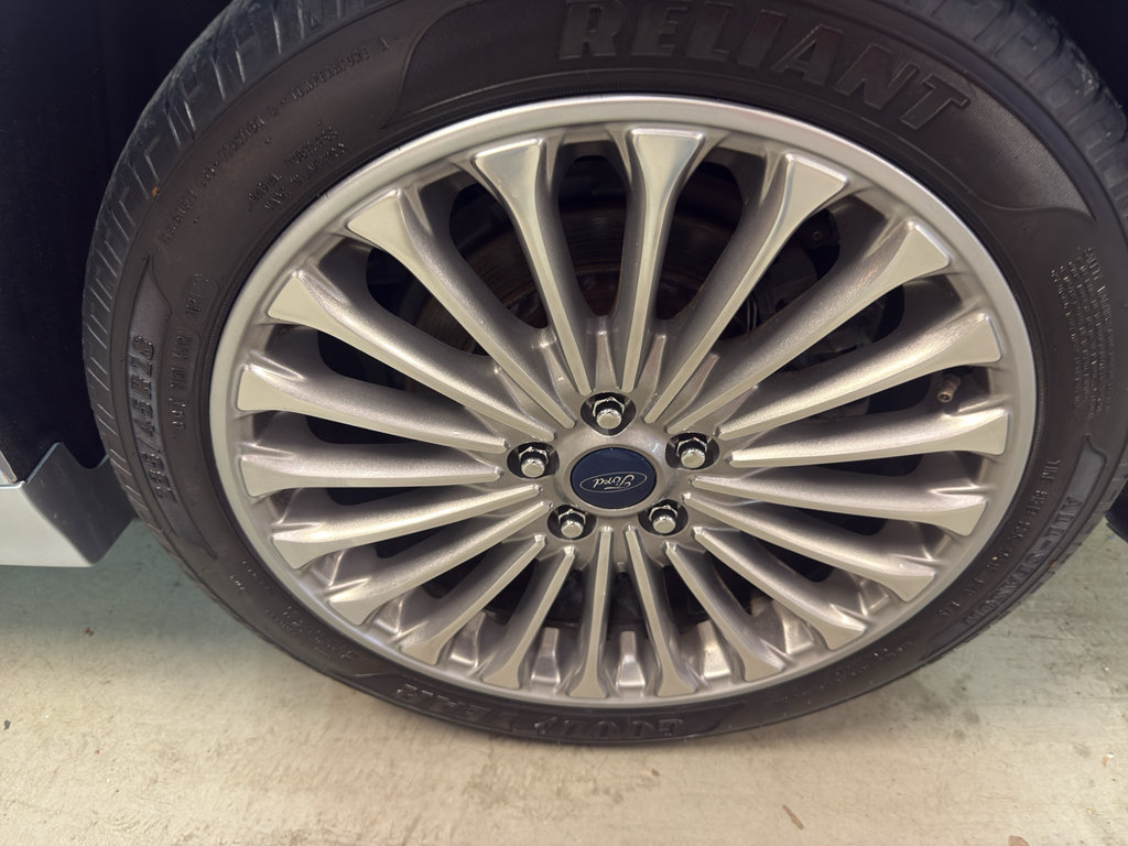 Used 2016 Ford Fusion Titanium FWD image 33