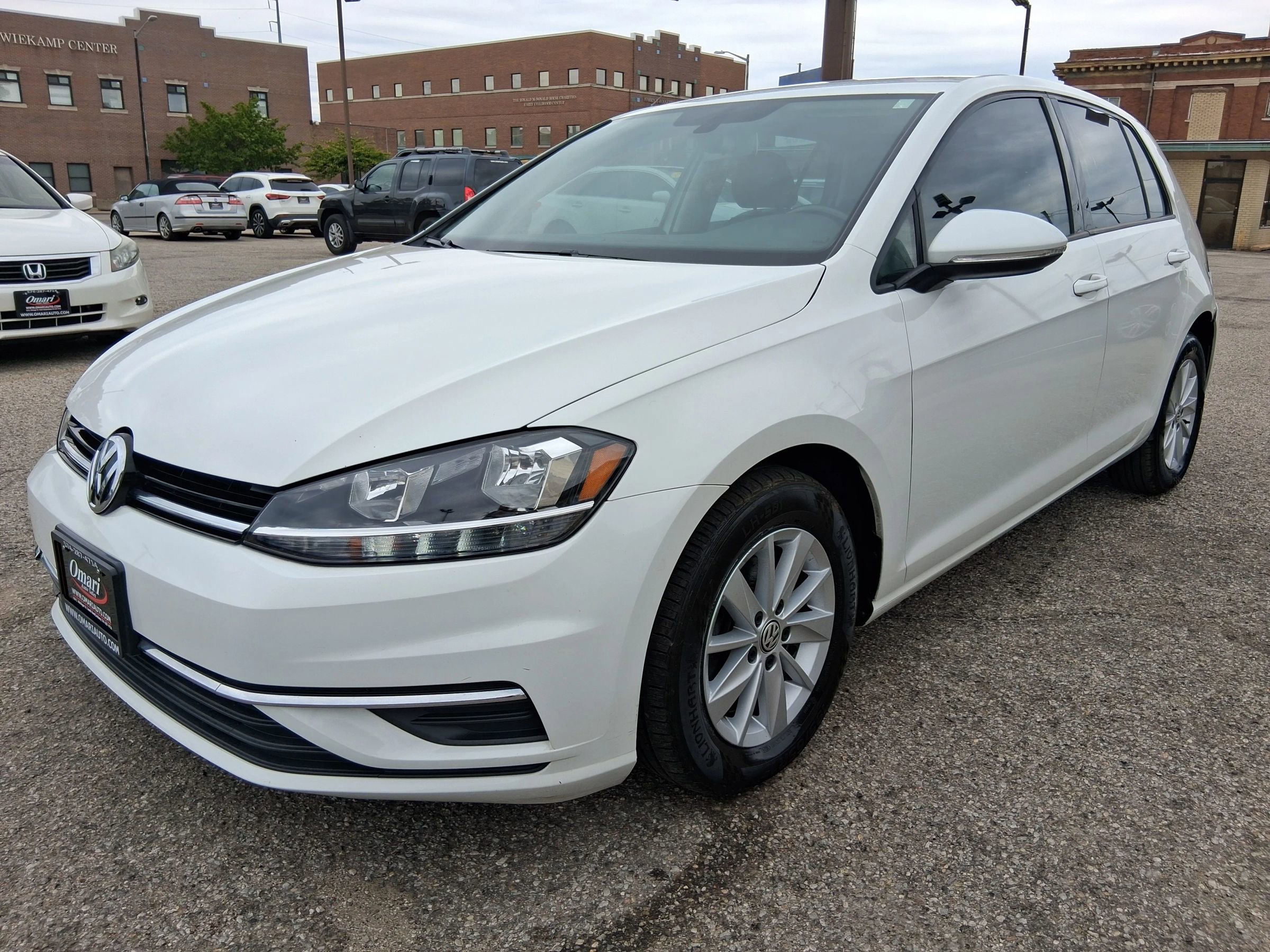 Used 2018 Volkswagen Golf S FWD image 3