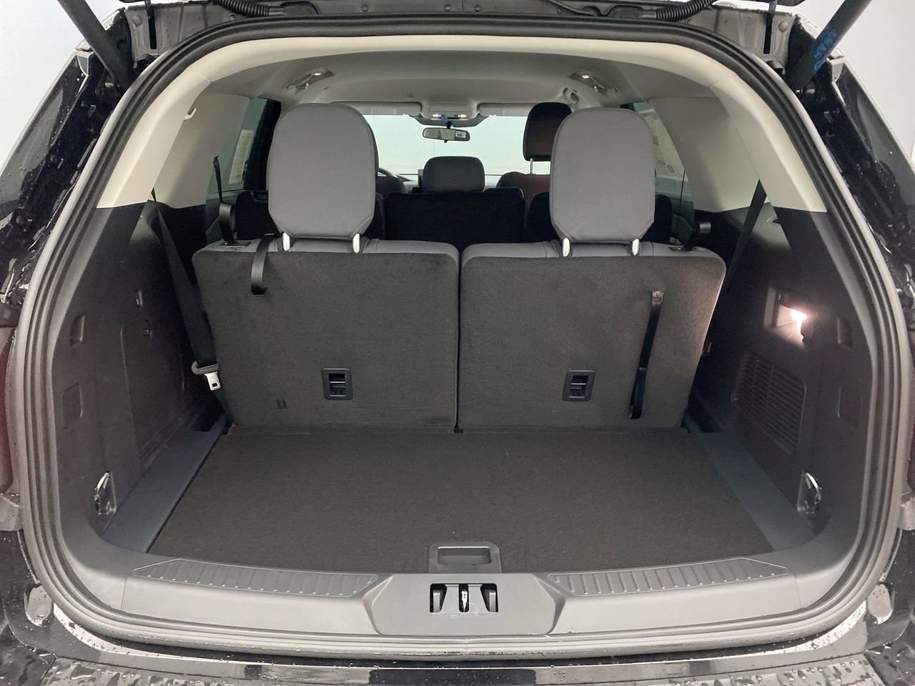 New 2026 Ford Explorer Active AWD/4WD image 24