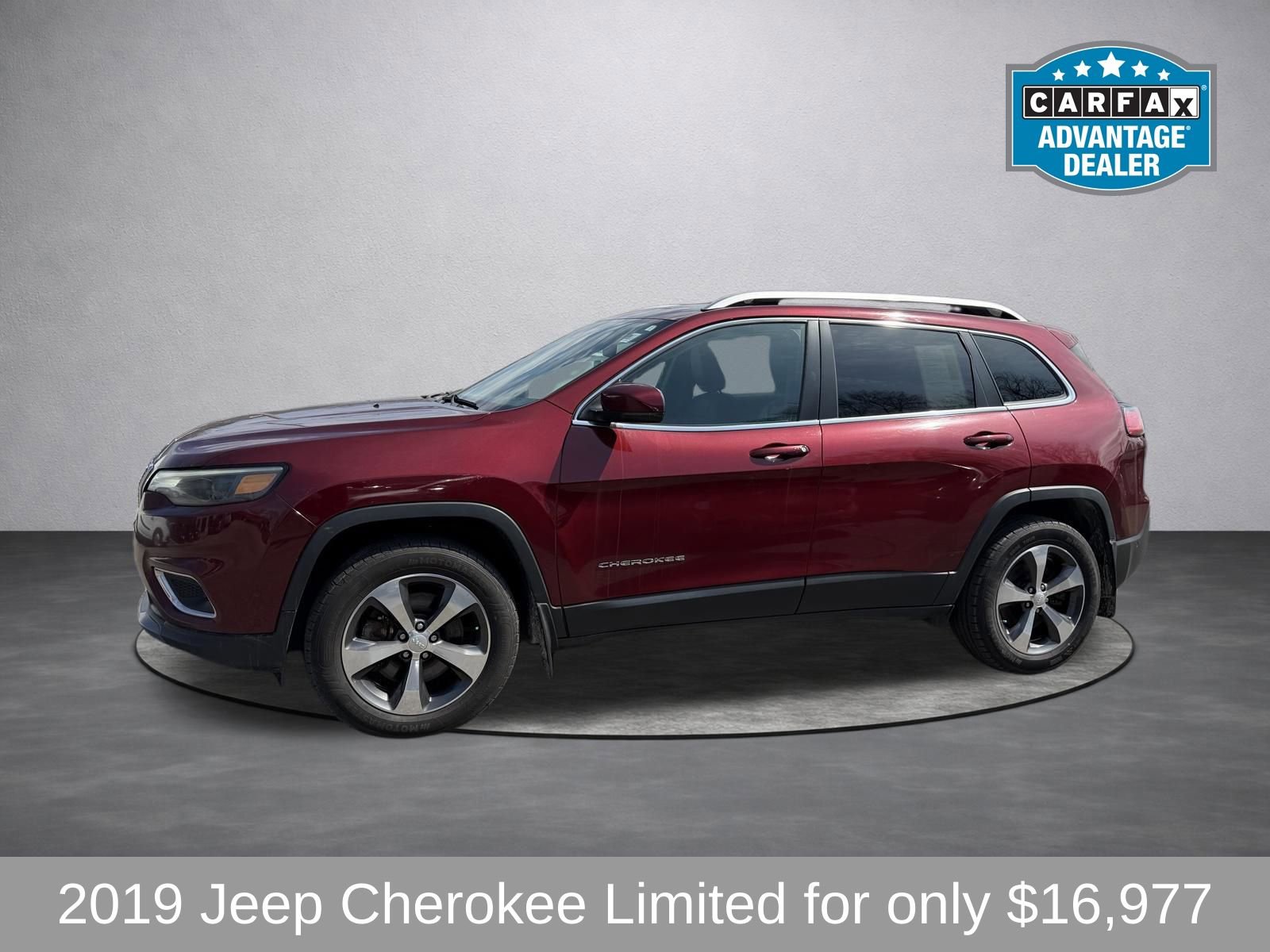 Used 2019 Jeep Cherokee Limited w/ Luxury Group image 8