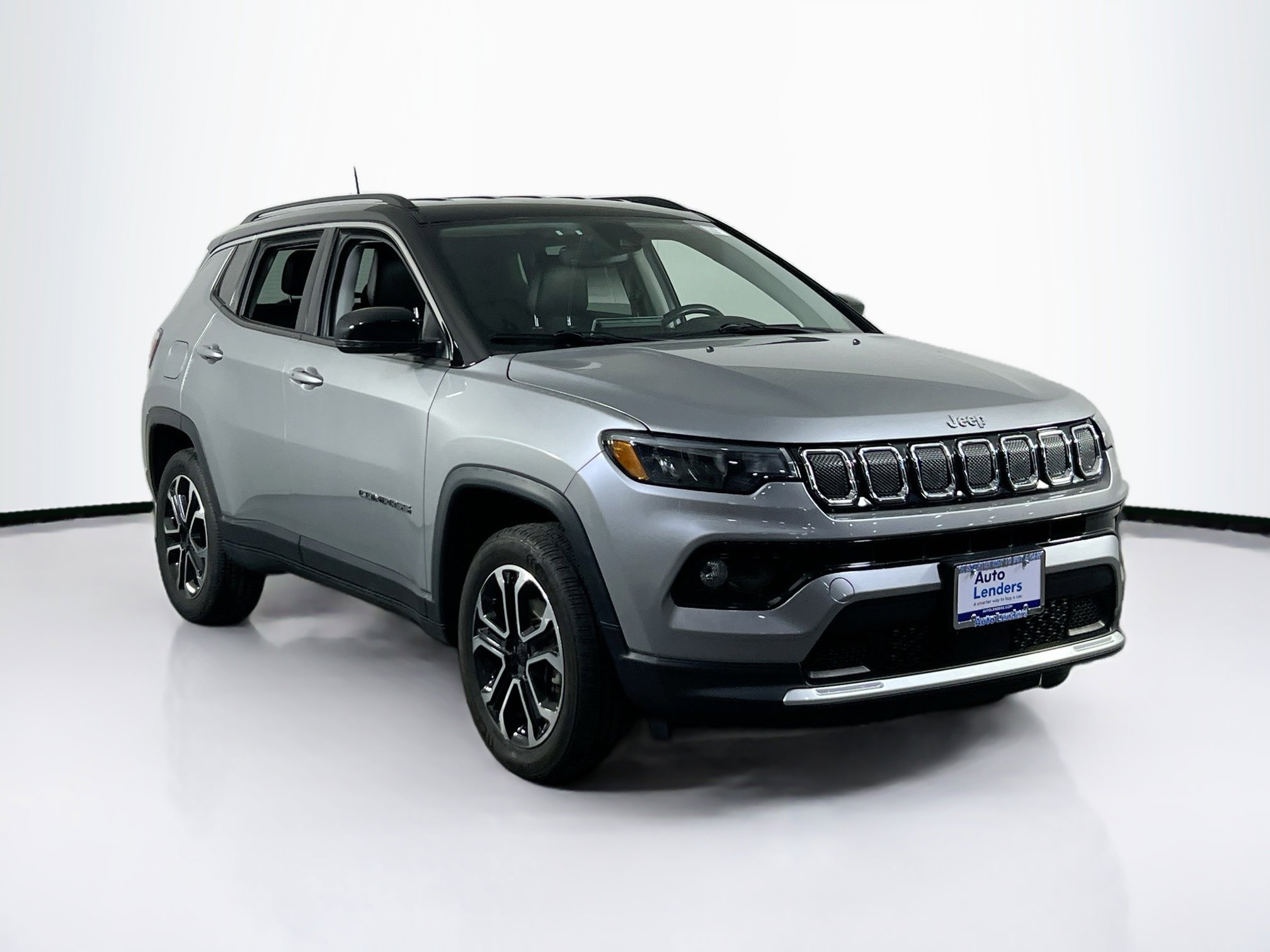 Used 2022 Jeep Compass Limited image 3