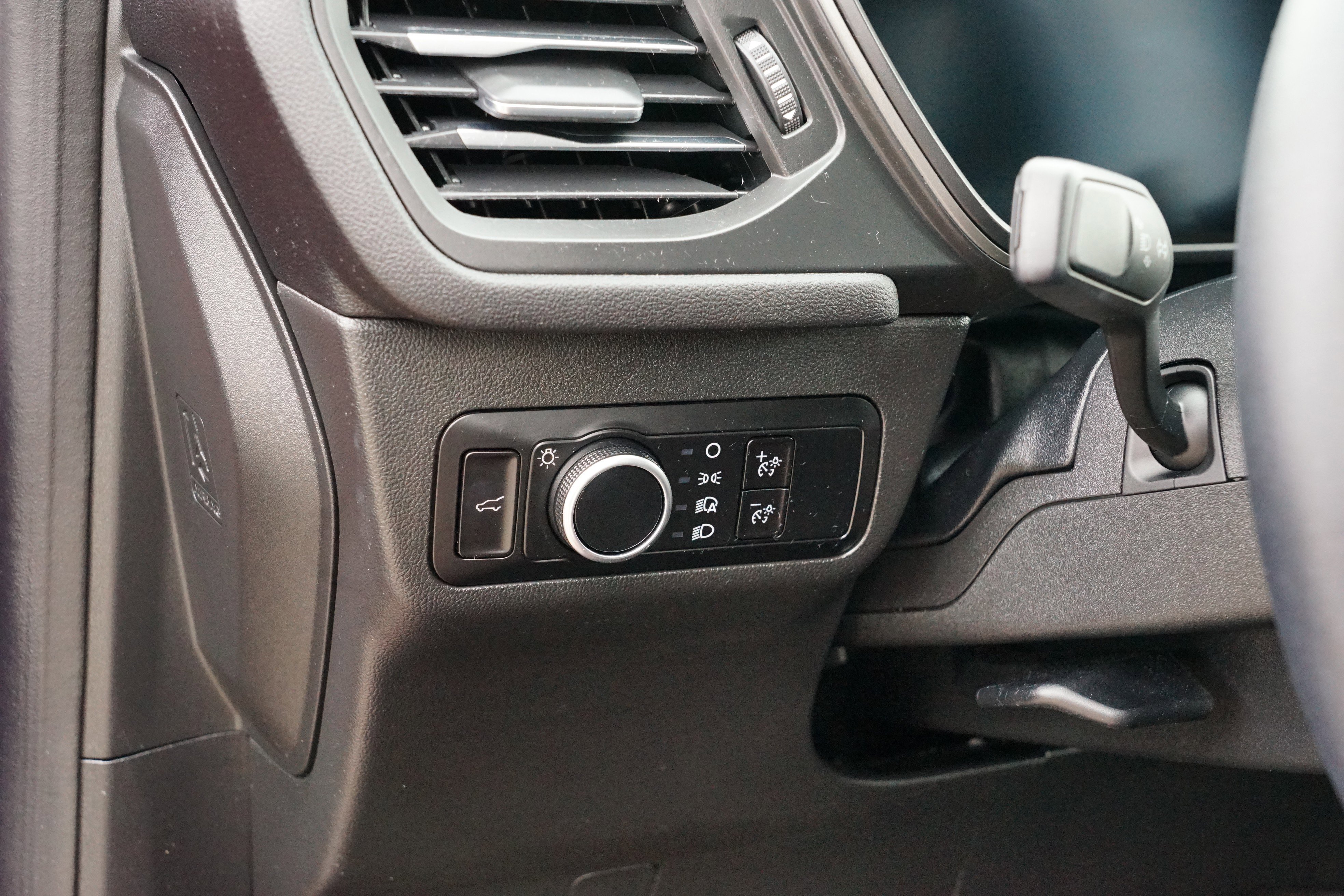Used 2023 Ford Escape Active w/ Tech Pack #2 image 19