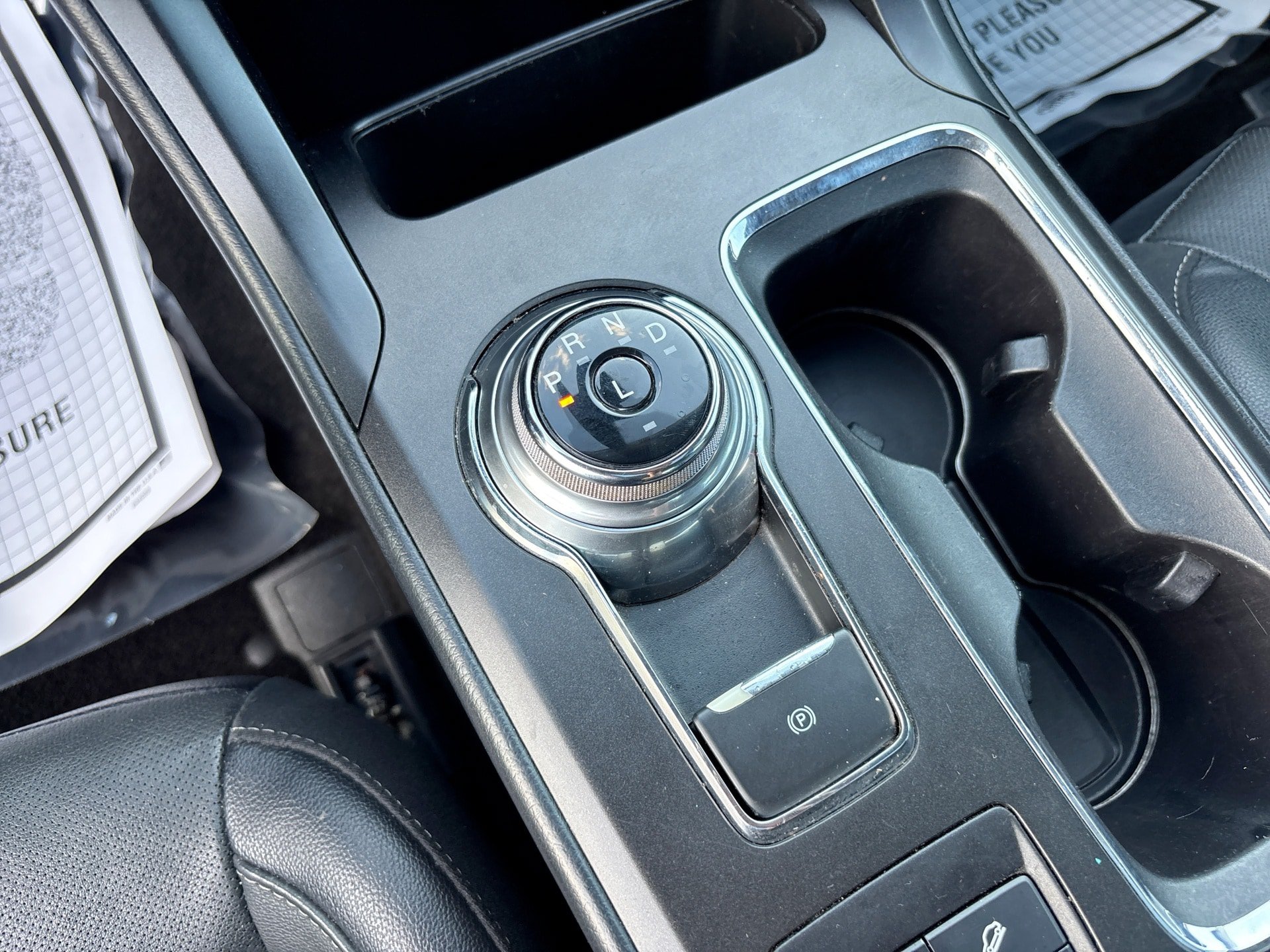 Used 2018 Ford Fusion Energi Titanium FWD image 23