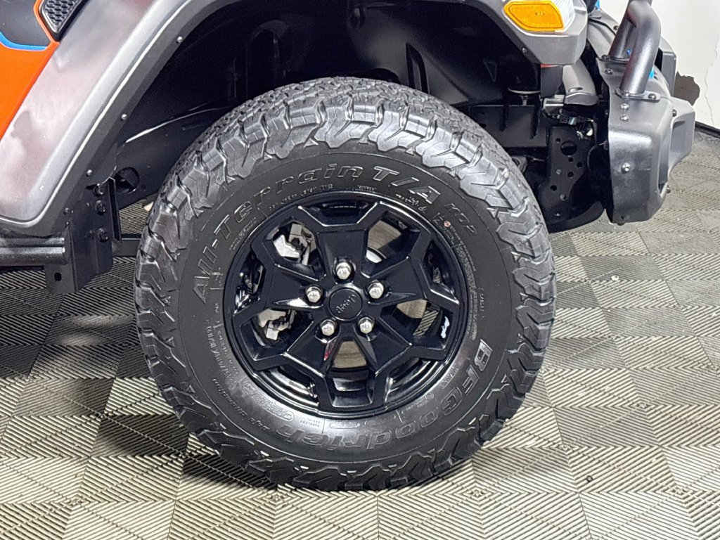 Certified 2023 Jeep Wrangler Unlimited Rubicon 4xe AWD/4WD image 24