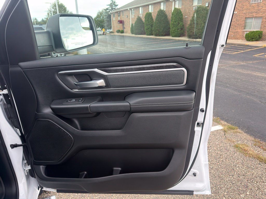 Used 2021 RAM 1500 Big Horn AWD/4WD image 43