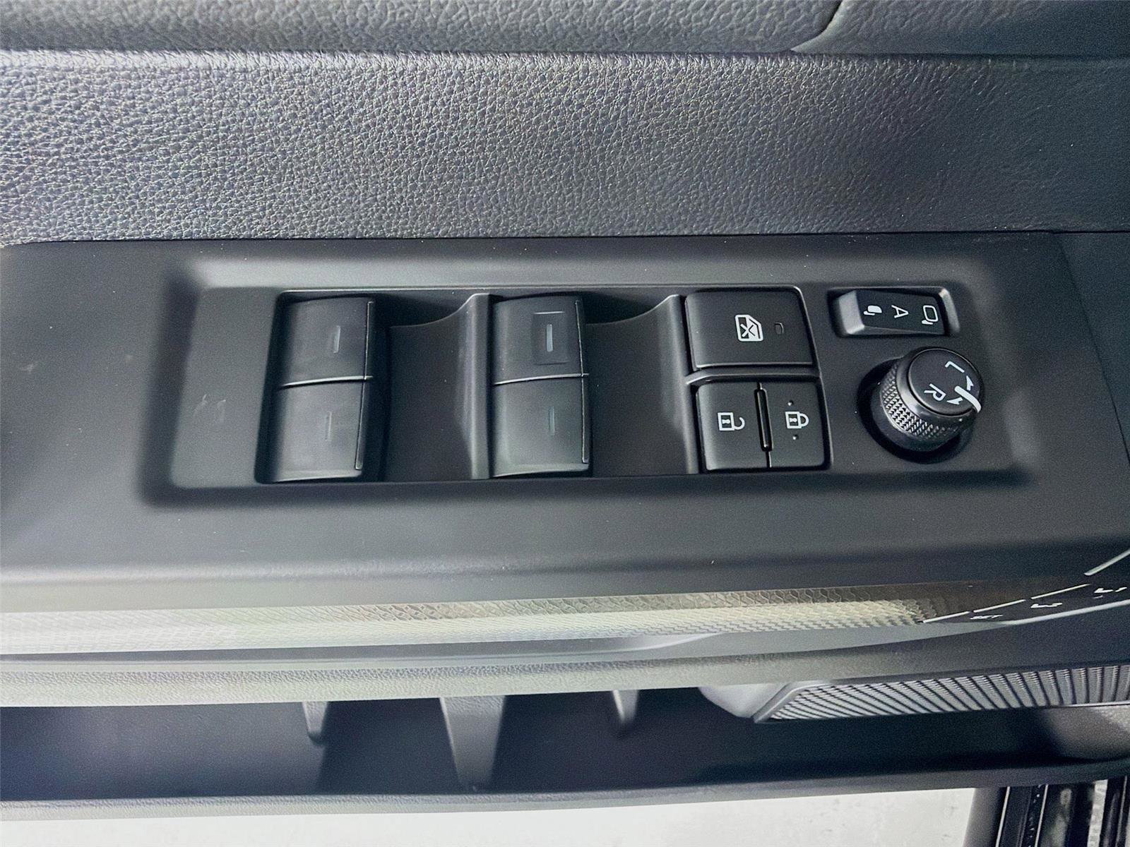 Used 2022 Toyota Tundra TRD Pro AWD/4WD image 8