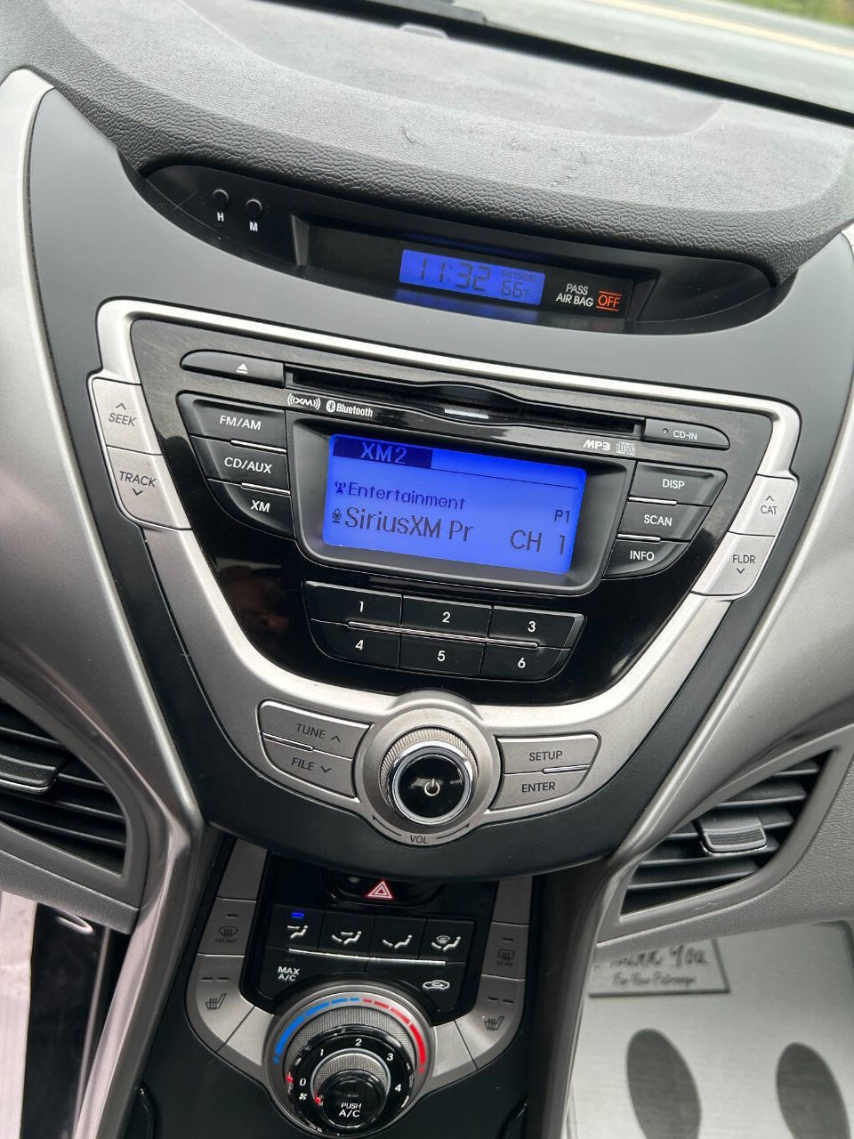 Used 2013 Hyundai Elantra Limited FWD image 18