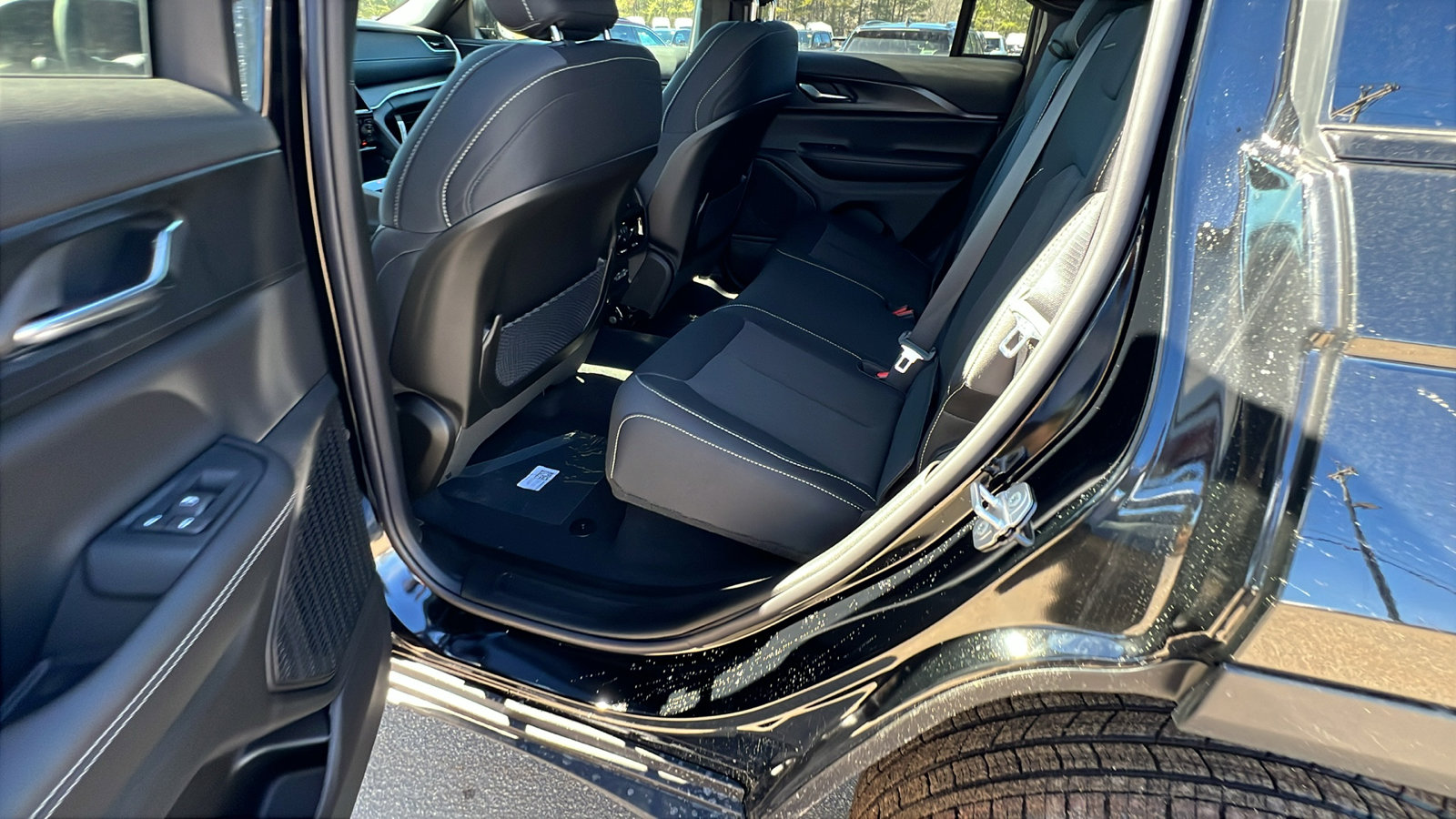 New 2026 Jeep Grand Cherokee Laredo X image 20