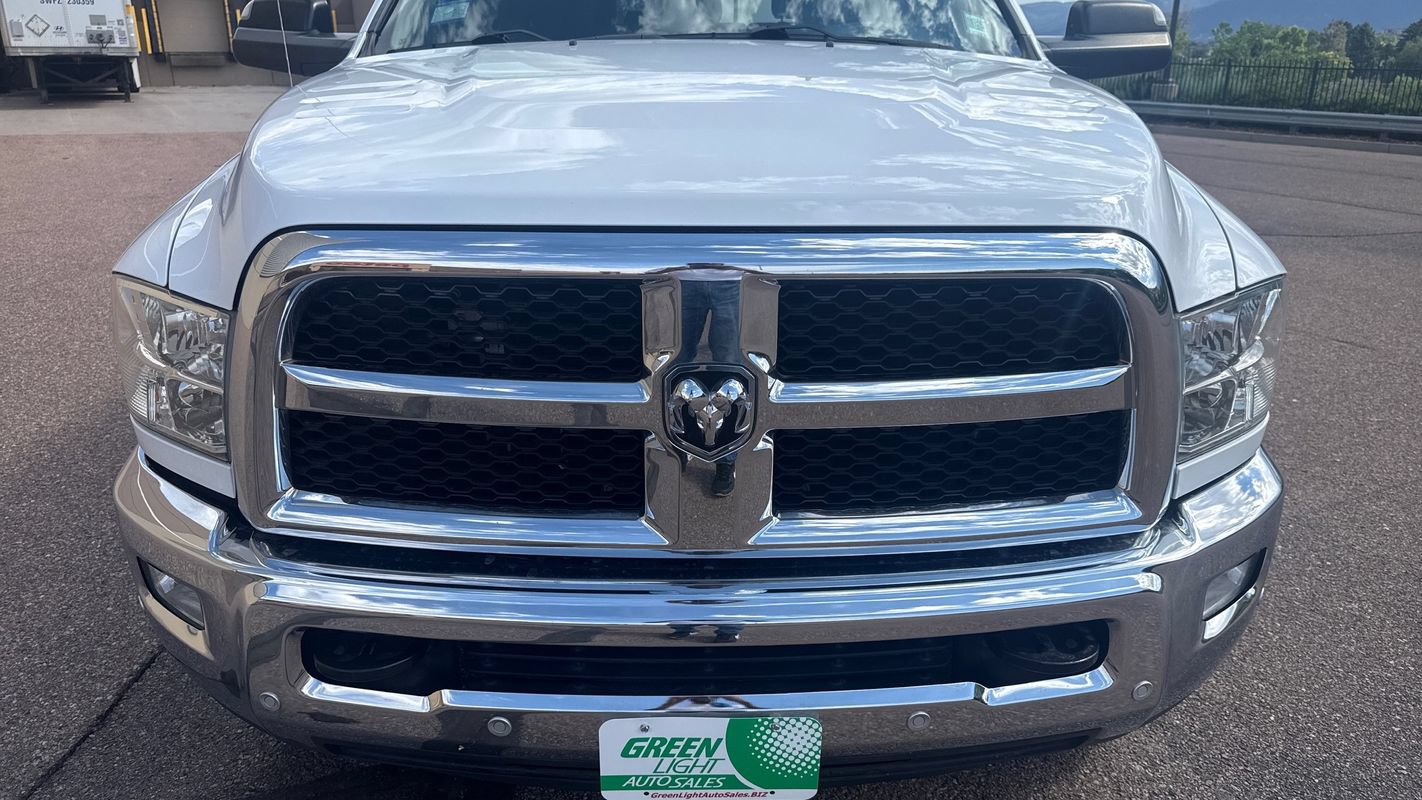 Used 2018 RAM 2500 SLT w/ Luxury Group AWD/4WD image 12