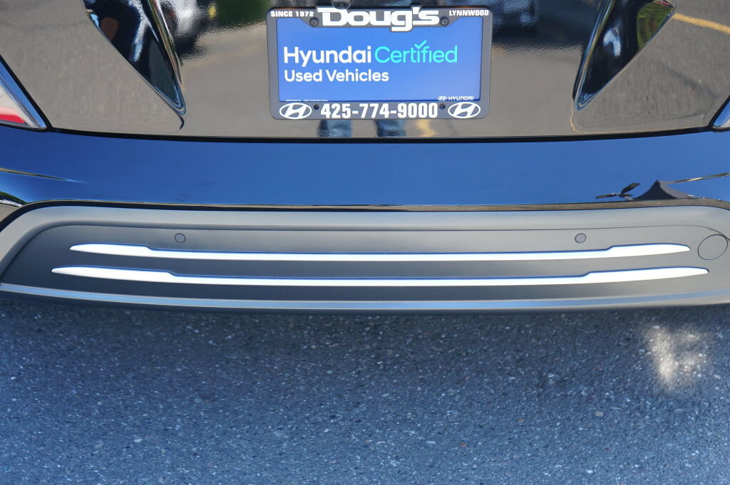 Certified 2023 Hyundai Kona Limited FWD image 10