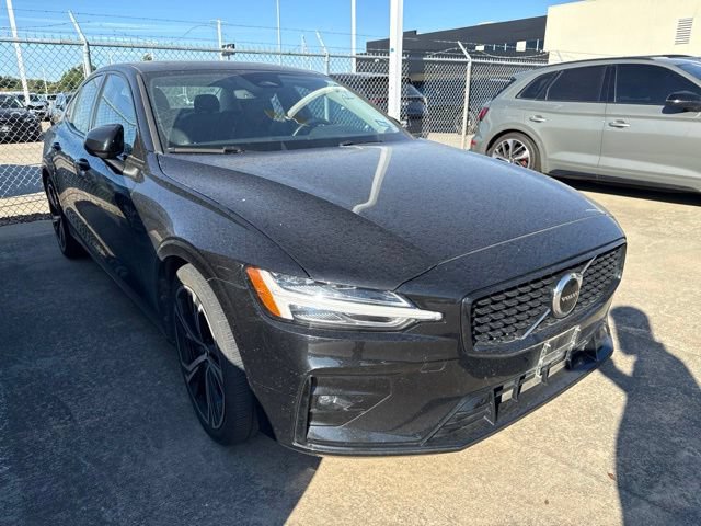Used 2024 Volvo S60 B5 Core FWD image 4