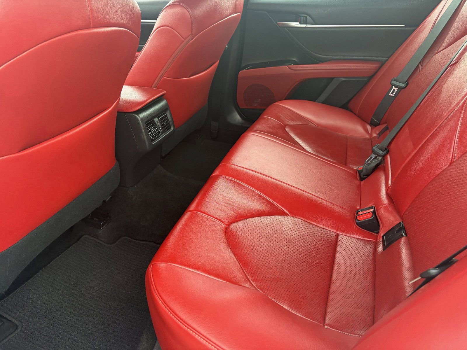 Used 2018 Toyota Camry XSE w/ Driver Assist Package FWD image 18